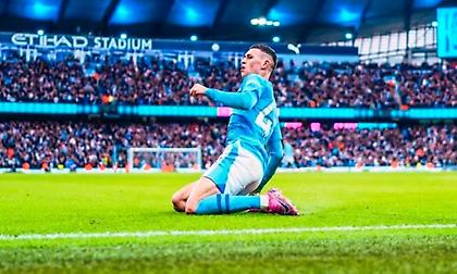 Ξεπάρκαρε το… πούλμαν της Γιουνάιτεντ με ανατροπή και «καυτό» Φόντεν η Σίτι!