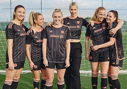 Top model σχεδίασε τη νέα φανέλα της ομάδας γυναικών της Μπάγερν