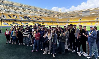 Η Λεόντειος Σχολή και το Sants Les Corts στο Μουσείο Προσφυγικού Ελληνισμού και την OPAP Arena (pics)