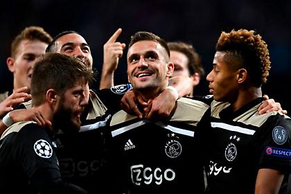 Πέρασαν πέντε χρόνια από την ιστορική τεσσάρα του απίθανου Άγιαξ επί της Ρεάλ στο «Μπερναμπέου»!