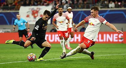 Champions League: Με τα εισιτήρια για τους «8» στο χέρι