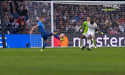 Το δοκάρι του Όλμο στις καθυστερήσεις που παραλίγο να... τεζάρει τη Ρεάλ!