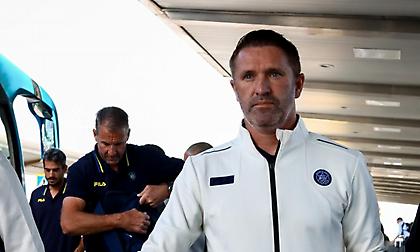 Με απουσίες αλλά παρέα με την ομάδα μπάσκετ η αποστολή της Μακάμπι για Ολυμπιακό