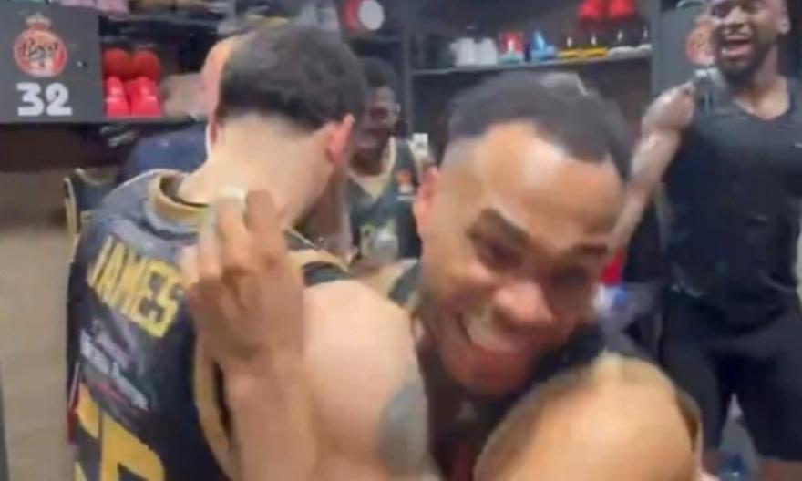 Τζέιμς: Τον μπουγέλωσαν οι συμπαίκτες του στη Μονακό