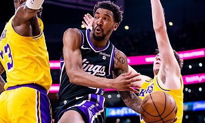 «Βασιλιάδες» στο Λος Άντζελες οι Κινγκς - Λυτρωτής ΝτεΡόζαν για τους Μπουλς