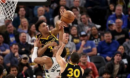 «Έπεσαν» αμαχητί στο Γκόλντεν Στέιτ οι Μπακς