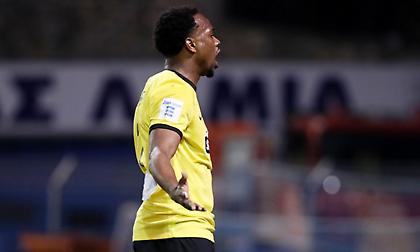 Χτύπησε ξανά ο Γκαρσία και με άψογο πλασέ διαμόρφωσε το 4-0 για την ΑΕΚ