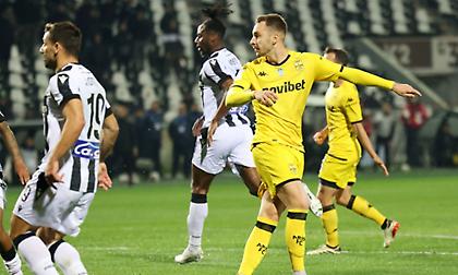 Ανησυχία στον Άρη: Βγήκε στο ημίχρονο του ντέρμπι με πρόβλημα στον αστράγαλο ο Μορόν!