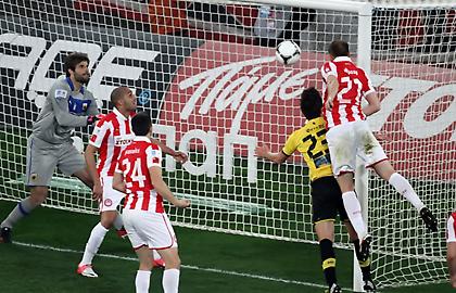 Νικολακόπουλος: «Ανήμερα των γενεθλίων του, ο Ολυμπιακός έχει 2/2»