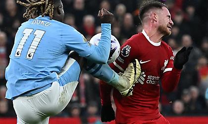 Η επίσημη εξήγηση για τον μη καταλογισμό πέναλτι υπέρ της Λίβερπουλ απέναντι στη Σίτι στο 99’