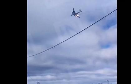 Συντριβή ρωσικού στρατιωτικού αεροσκάφους με 15 επιβάτες στη Μόσχα - Δείτε βίντεο από τη στιγμή της πτώσης