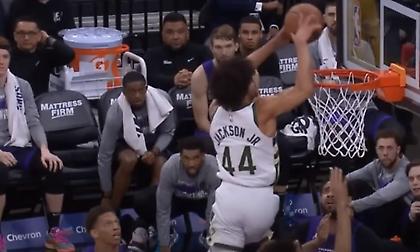 Τύφλα να ‘χει ο Τζόρνταν - Ο Αντρέ Τζάκσον πήδηξε στον… Θεό και κάρφωσε