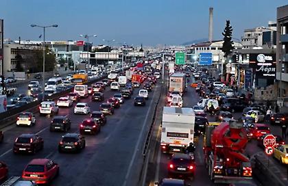 Μποτιλιάρισμα στη Λεωφόρο Αθηνών λόγω έργων - Πού υπάρχει αυξημένη κίνηση