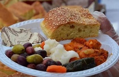 Ξεκινάει από σήμερα το «Καλάθι Σαρακοστής» - Η λίστα με τα προϊόντα