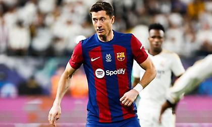 Έβαλε τέλος στις φήμες αποχώρησης ο Λεβαντόφσκι: «Θα είμαι στην Μπαρτσελόνα και τη νέα σεζόν»