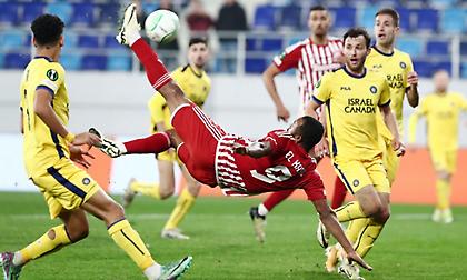 Ασύλληπτο ψαλίδι Ελ Κααμπί για το 4-1 του Ολυμπιακού!