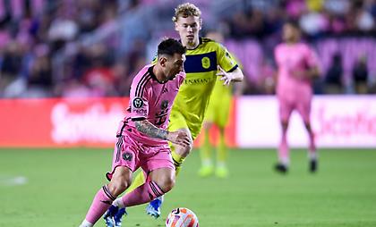 Γκολ, ασίστ, πρόκριση, αλλά και τραυματισμός για Μέσι