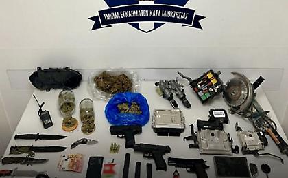 Εξαρθρώθηκε σπείρα στην Αττική που έκλεβε αυτοκίνητα για ανταλλακτικά