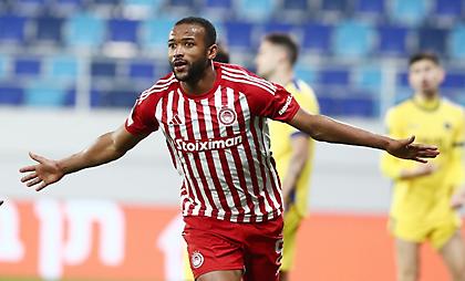 Ελ Καμπί, Κουλιεράκης και Κοτάρσκι στους κορυφαίους της βραδιάς στο Confernce!