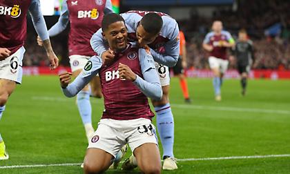 Η Άστον Βίλα διέλυσε τον Άγιαξ και πήρε την πρόκριση - Στην επόμενη φάση και οι Μπριζ, Λιλ