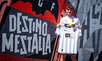 Ο Έρικ Χάμζα από τη Σύρο στις ακαδημίες της Βαλένθια στην Ισπανία!