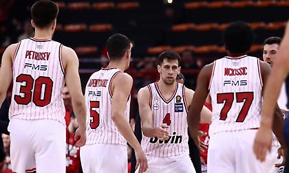 Λούντζης και Ράιτ... γλίτωσαν τον «άδειο» Ολυμπιακό από τη μαχητική Καρδίτσα!