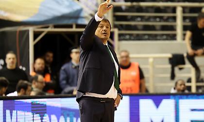 Αταμάν: «Στο δεύτερο ημίχρονο παίξαμε κανονική άμυνα - Η Ελλάδα πρέπει να επενδύσει περισσότερα στο μπάσκετ»