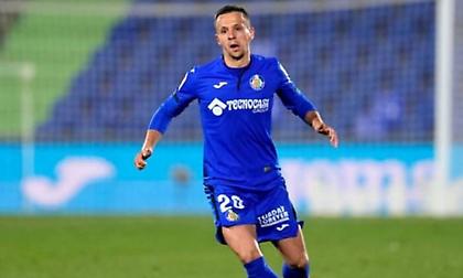 Νικολογιάννης: «Έχει υπογράψει και το συμβόλαιό του με τον Παναθηναϊκό ο Μαξίμοβιτς»