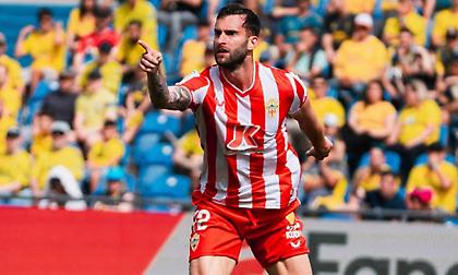 Πρώτη φετινή νίκη για Αλμερία στο ντεμπούτο του Μελ!