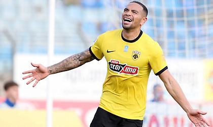 Κολακευτικά σχόλια για Κάλενς: «Ένας από τους πέντε ηγέτες της εθνικής Περού»