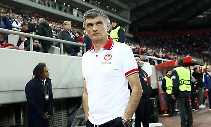 Με 17 παίκτες και παιδιά από τη Β ομάδα ξεκινάει δουλειά ο Μεντιλίμπαρ