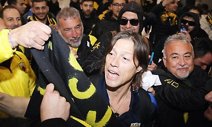 Αλμέιδα: «Εντυπωσιασμένος με την έντονη παρουσία των οπαδών της ΑΕΚ στην Κύπρο»