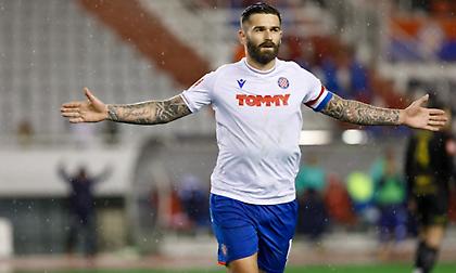 Οπαδοί Χάιντουκ στον Λιβάγια: «Το πρωτάθλημα χάνεται κι εσύ χαλαρώνεις τα αρχ…α σου στην Ελλάδα»!