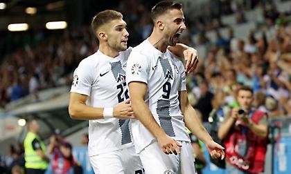 Εκμεταλλεύτηκε γκάφα του τερματοφύλακα και άνοιξε το σκορ για τη Σλοβενία ο Σπόραρ