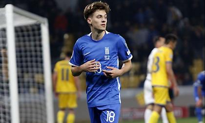 Τσορμπατζόγλου: «Ο Κωνσταντέλιας είναι πρότυπο για τα μικρά παιδιά, το έχει κερδίσει με την αξία του»