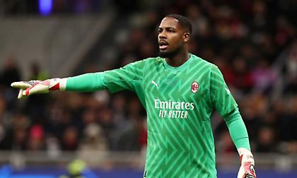 Μίλαν: Μεγάλο... χάσμα στα οικονομικά με τον Μενιάν - Κοντά στην έξοδο ο Γάλλος κίπερ!