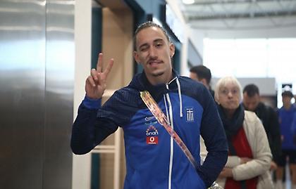 Έφυγε με χαμόγελα για τη Γεωργία η Εθνική ομάδα (pics)