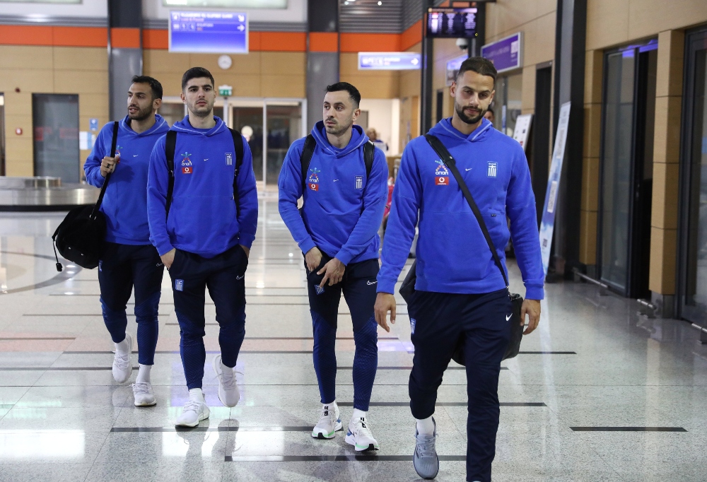 Έφτασε στην Τιφλίδα η η Εθνική ομάδα ενόψει του τελικού με τη Γεωργία (pics)