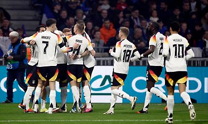 Η Γερμανία πέρασε από το Λιόν και... γκρίνια για τους «τρικολόρ» από την εξέδρα!