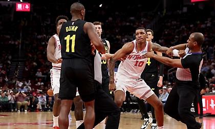 Σμιθ και Νταν ήρθαν στα χέρια και αποβλήθηκαν