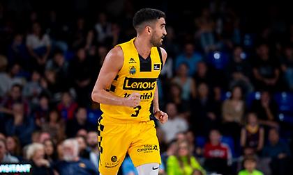 Πλήγμα στην Τενερίφη με Χάιμε Φερνάντεθ: Υπέστη ρήξη χιαστού και χάνει τη σεζόν!