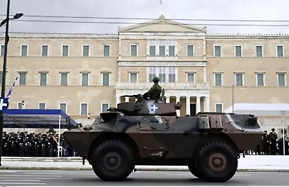 25η Μαρτίου: Επιβλητική η στρατιωτική παρέλαση στην Αθήνα