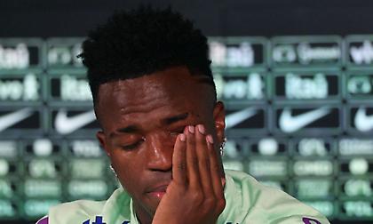 Ξέσπασε σε κλάματα στη συνέντευξη Τύπου ο Βινίσιους - «Ποτέ να μην βλέπω μαύρους να υποφέρουν»