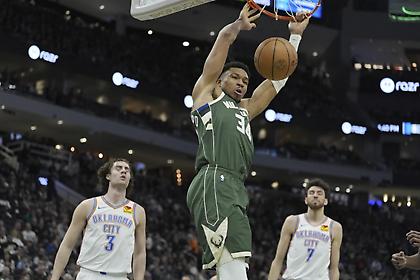 Με σούπερ Γιάννη και Μίντλετον οι Μπακς κέρδισαν τους πρωτοπόρους Θάντερ