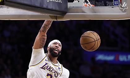 «Λύγισαν» τους Πέισερς με ιστορικό ρεκόρ οι Λέικερς