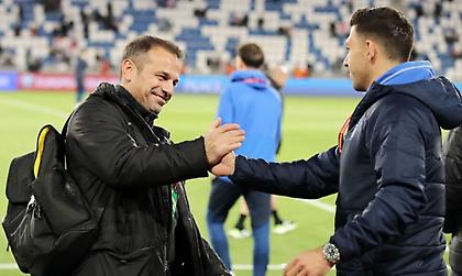 Η θερμή αγκαλιά Μπακασέτα-Νικολαΐδη (pics)