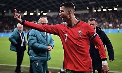 Κριστιάνο Ρονάλντο: Αποχώρησε έξαλλος ζητώντας δύο πέναλτι από τον 4ο διαιτητή του Σλοβενία-Πορτογαλία