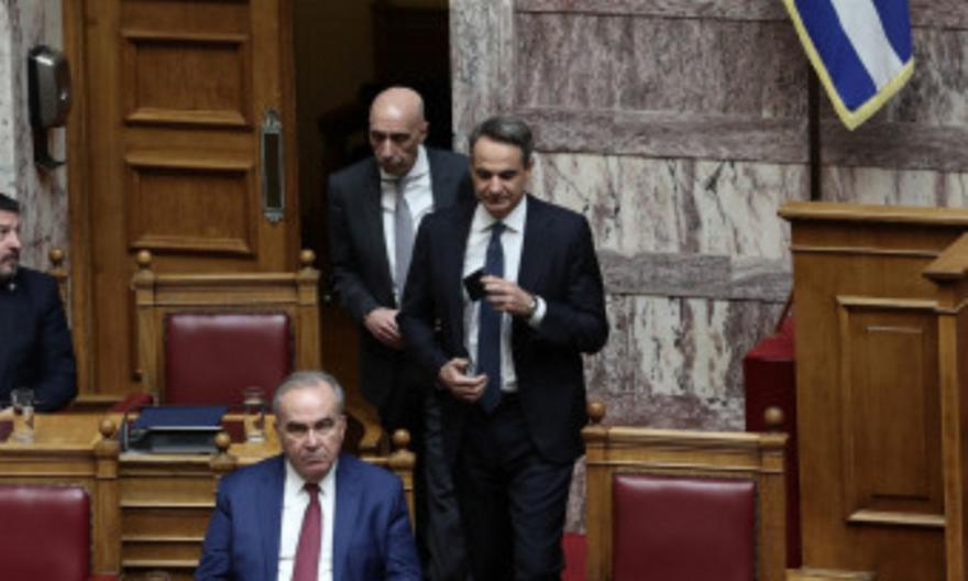 Παραιτήθηκαν από την κυβέρνηση οι Σταύρος Παπασταύρου και Γιάννης Μπρατάκος
