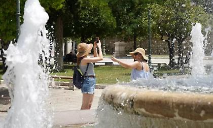 Πρόωρο καλοκαίρι... μέσα στον Μάρτιο: Θερμές αέριες μάζες θα σαρώσουν την Ελλάδα - Με 30άρια τα επόμενα 24ωρα!