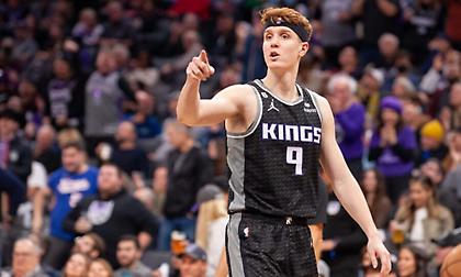 Τέλος η σεζόν για συμπαίκτη του Βεζένκοφ στους Κινγκς